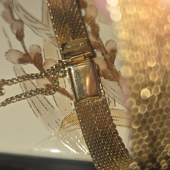 Vintage Monet Retro mesh bangle bracelet gold tone - Picture 4 of 9